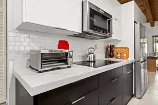 2669 S Parkview Dr, Hallandale Beach, FL 33009 - Photo 35