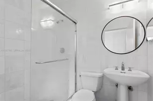 929 Meridian Ave, Miami Beach, FL 33139 - Photo 23