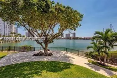 2750 NE 183rd St #2006, Aventura, FL 33160 - Photo 5