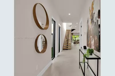 915 NE 17th Ter, Fort Lauderdale, FL 33304 - Photo 9