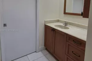 901 SW 128th Terrace, Pembroke Pines, FL 33027 - Photo 13