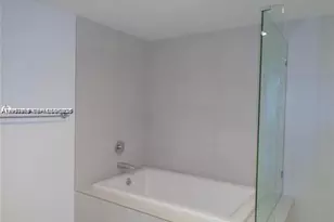 2600 E Hallandale Beach Blvd, Hallandale Beach, FL 33009 - Photo 9
