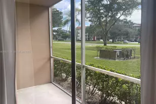 12850 SW 4th Ct, Pembroke Pines, FL 33027 - Photo 7