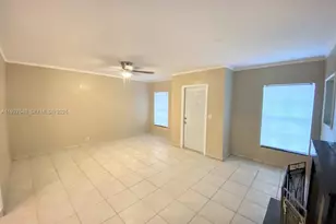 1105 NE 112th St, Miami, FL 33161 - Photo 5