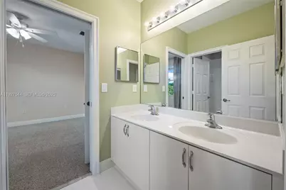 15275 SW 38th St #15275, Davie, FL 33331 - Photo 19