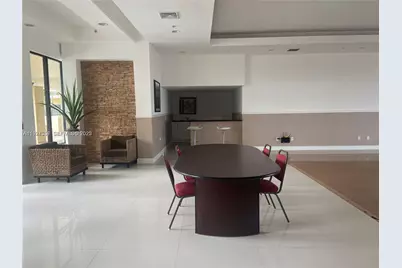 4242 NW 2nd St #1614, Miami, FL 33126 - Photo 5