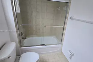 4242 NW 2nd St, Miami, FL 33126 - Photo 15