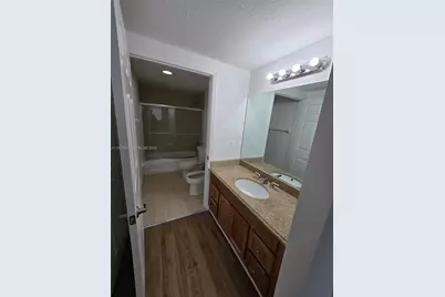 4242 NW 2nd St #1614, Miami, FL 33126 - Photo 17