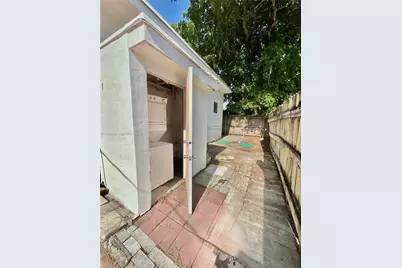 2516 Cleveland St, Hollywood, FL 33020 - Photo 37