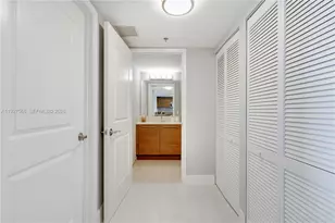 2641 N Flamingo Rd, Sunrise, FL 33323 - Photo 17