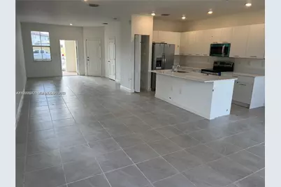 2281 NW 131st Cir, Miami, FL 33167 - Photo 5