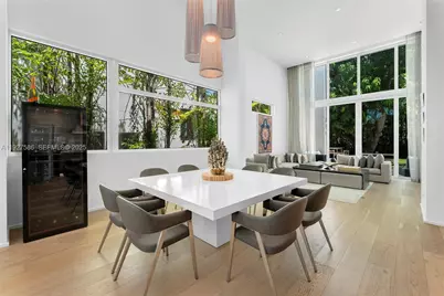335 W 46th St, Miami Beach, FL 33140 - Photo 21