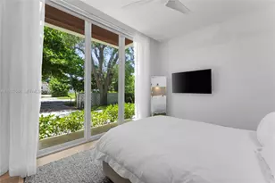 335 W 46th St, Miami Beach, FL 33140 - Photo 43