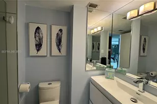 18071 Biscayne Blvd, Aventura, FL 33160 - Photo 17