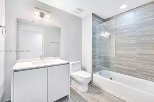 1010 Brickell Ave, Miami, FL 33131 - Photo 17