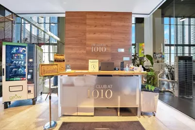 1010 Brickell Ave #1810, Miami, FL 33131 - Photo 9