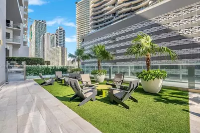 1010 Brickell Ave #1810, Miami, FL 33131 - Photo 27