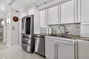 11 Island Ave, Miami Beach, FL 33139 - Photo 15