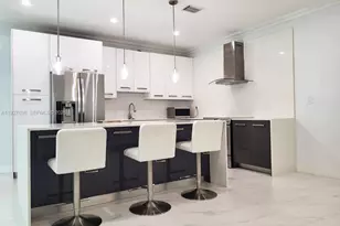 1125 Cliffrose St, Hollywood, FL 33019 - Photo 3