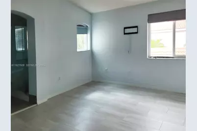 1125 Cliffrose St #1125, Hollywood, FL 33019 - Photo 9