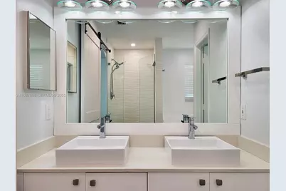 1125 Cliffrose St #1125, Hollywood, FL 33019 - Photo 11