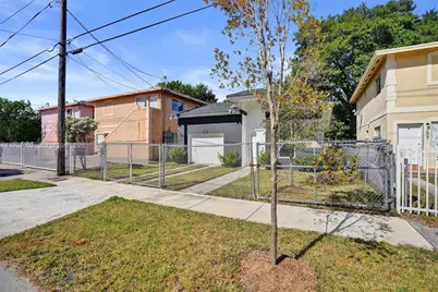 1559 NW 62nd Ter, Miami, FL 33147 - Photo 29
