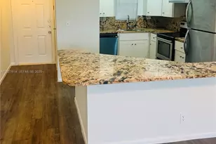 3100 W Rolling Hills Cir, Davie, FL 33328 - Photo 3