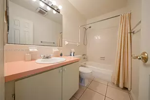 221 SE 9th Ave, Pompano Beach, FL 33060 - Photo 9