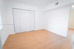 2575 SW 59th Ave, Miami, FL 33155 - Photo 9