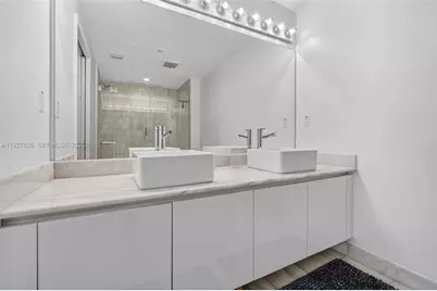 601 NE 36th St #2707, Miami, FL 33137 - Photo 19