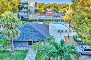 1595 NE 135th St, North Miami, FL 33161 - Photo 11
