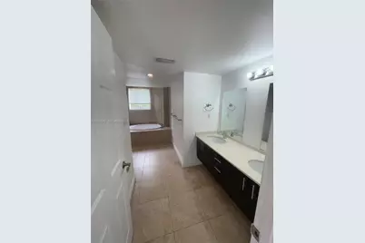 1658 Hayes St, Hollywood, FL 33020 - Photo 11