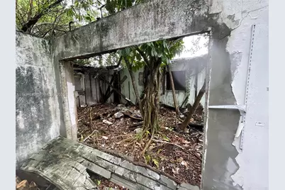 4240 NE 3rd Ave, Deerfield Beach, FL 33064 - Photo 27