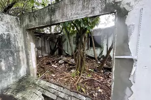 4240 NE 3rd Ave, Deerfield Beach, FL 33064 - Photo 27