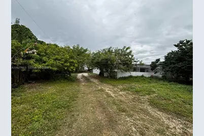 21160 SW 328th St, Homestead, FL 33030 - Photo 17