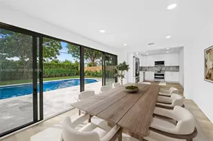 230 NE 43rd St, Oakland Park, FL 33334 - Photo 9