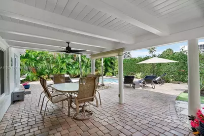 2837 NE 17th Ave, Wilton Manors, FL 33334 - Photo 13