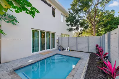 3525 Day Ave, Coconut Grove, FL 33133 - Photo 1