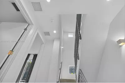 3525 Day Ave, Coconut Grove, FL 33133 - Photo 23