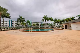 1061 Exeter D, Boca Raton, FL 33434 - Photo 33