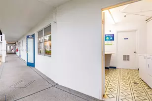 1061 Exeter D, Boca Raton, FL 33434 - Photo 31