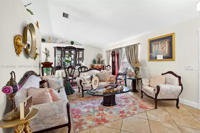 652 SW Prado Ave, Port Saint Lucie, FL 34983 - Photo 5