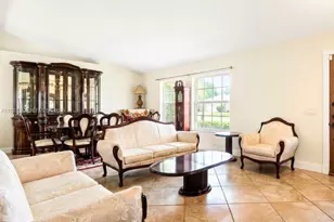 652 SW Prado Ave, Port Saint Lucie, FL 34983 - Photo 3