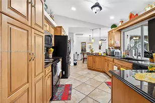 652 SW Prado Ave, Port Saint Lucie, FL 34983 - Photo 15