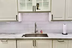 4721 SW 34th Dr, Dania Beach, FL 33312 - Photo 9