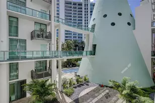 6000 Collins Ave, Miami Beach, FL 33140 - Photo 35