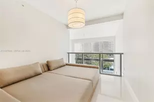 6000 Collins Ave, Miami Beach, FL 33140 - Photo 19