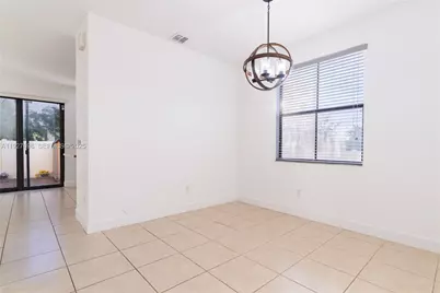 4638 NW 59th St, Tamarac, FL 33319 - Photo 7