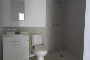 3171 NW 28th St, Miami, FL 33142 - Photo 11
