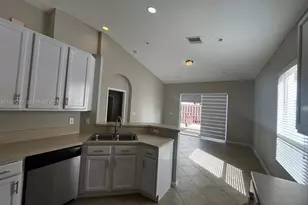 2219 Portofino Ave, Homestead, FL 33033 - Photo 5